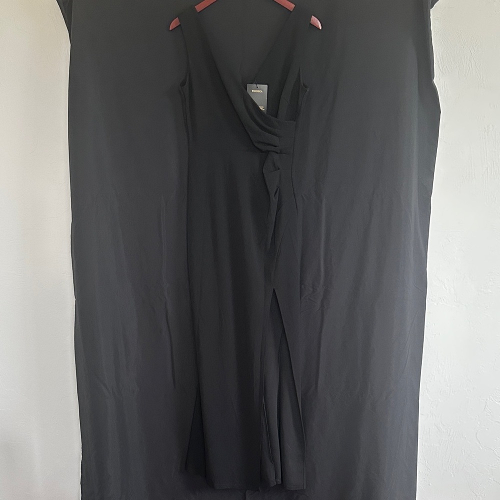 Elegant Black Maxi Dress